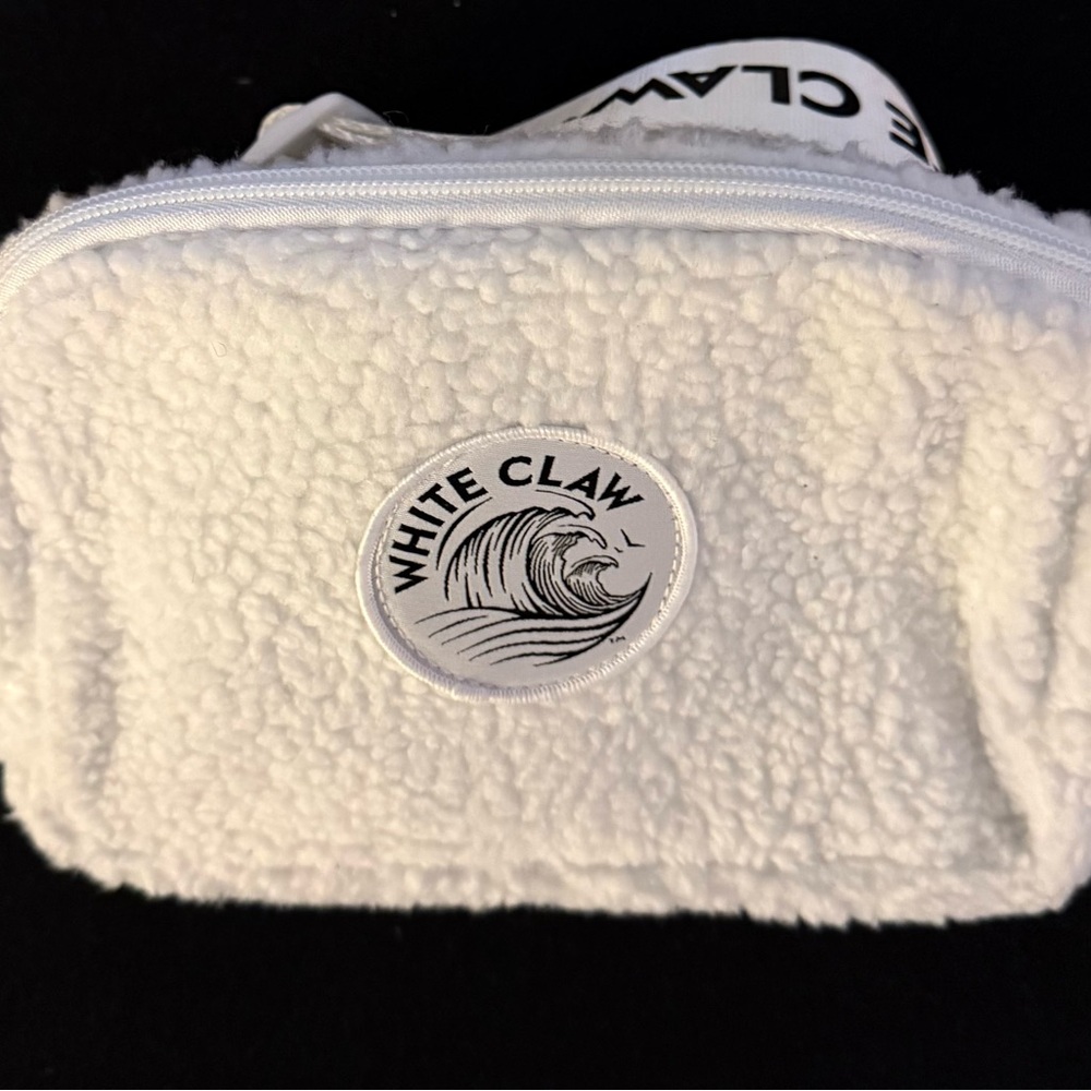White Claw Belt Bag Sherpa Fanny Pack waist White Fuzzy Women’s Bag Pouch
